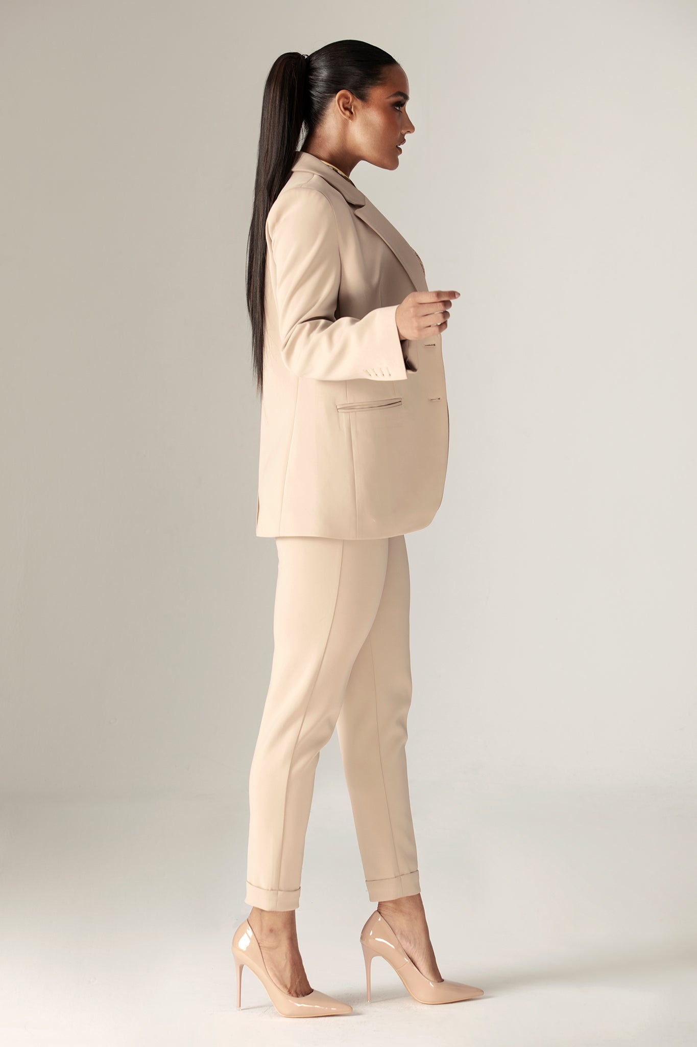 Luanne Straight Ankle Pants (Nude)