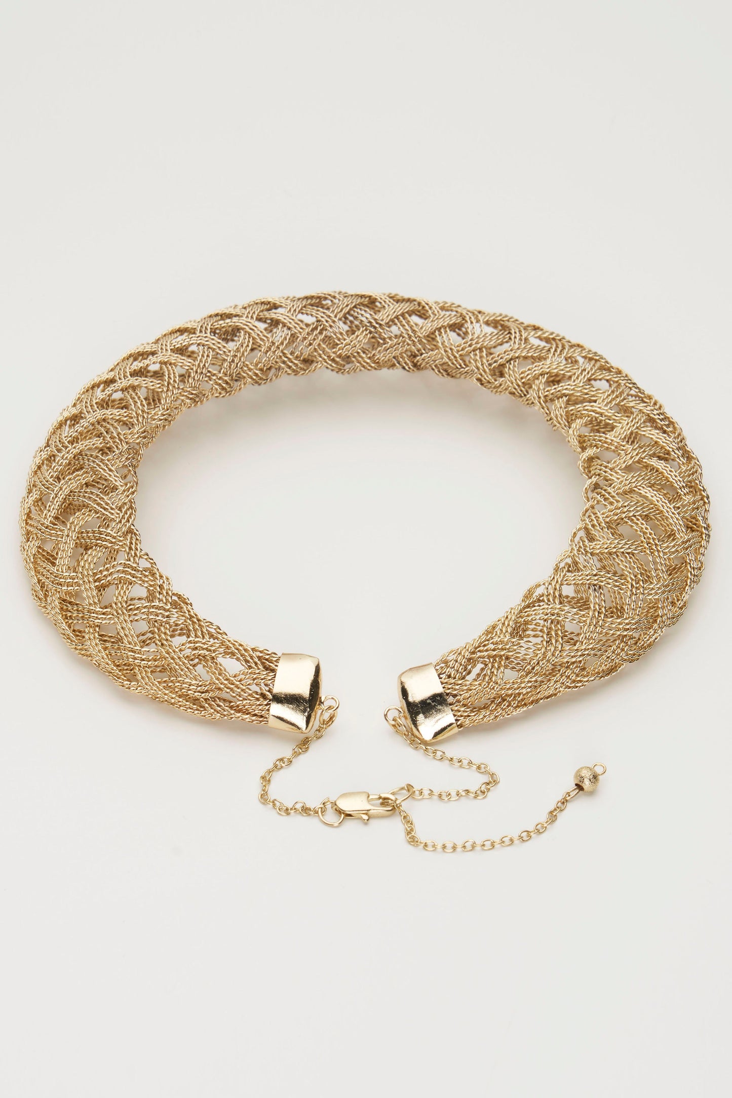 Rosa Handmade Wicker Necklace (Gold)