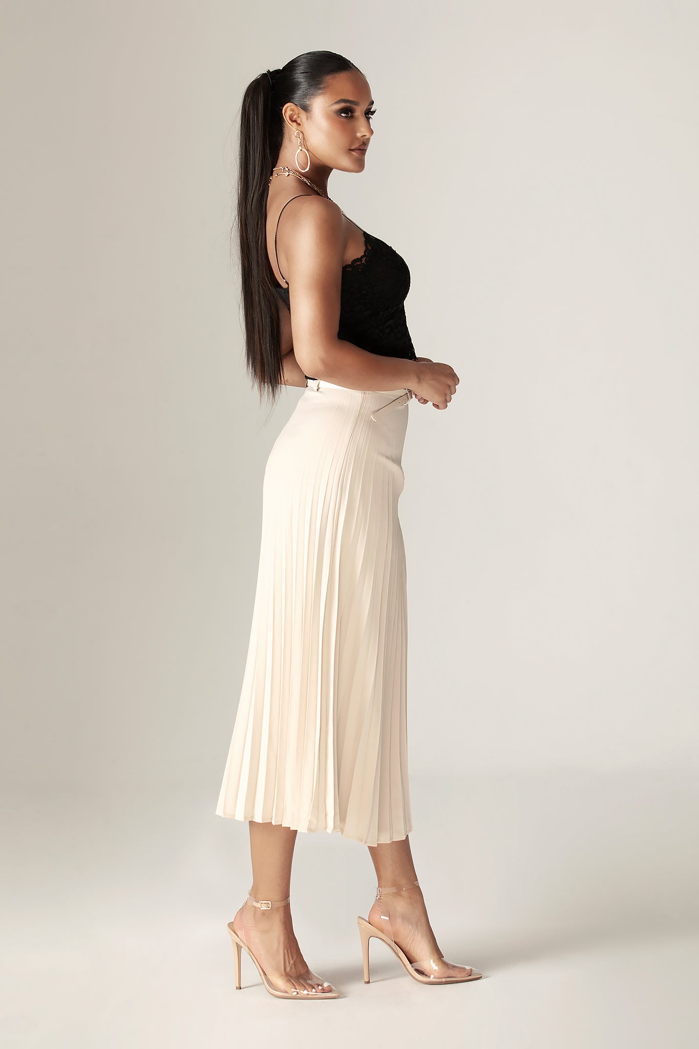 Camille Lace Straps Crop top (Black)