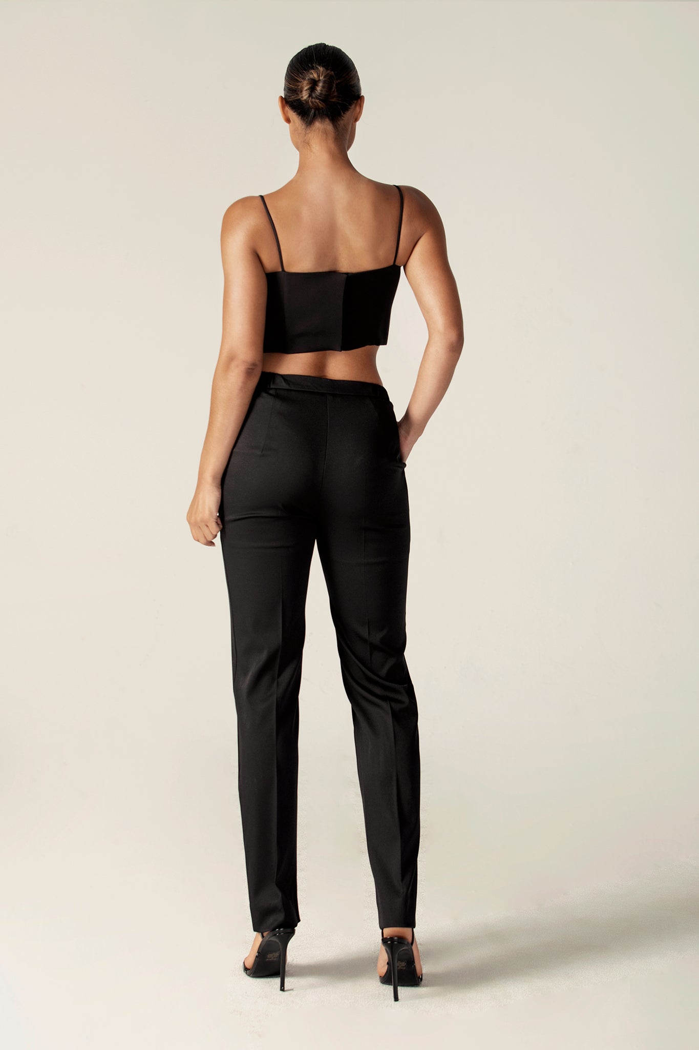 Cleo Tailored Straight Pants (Black)