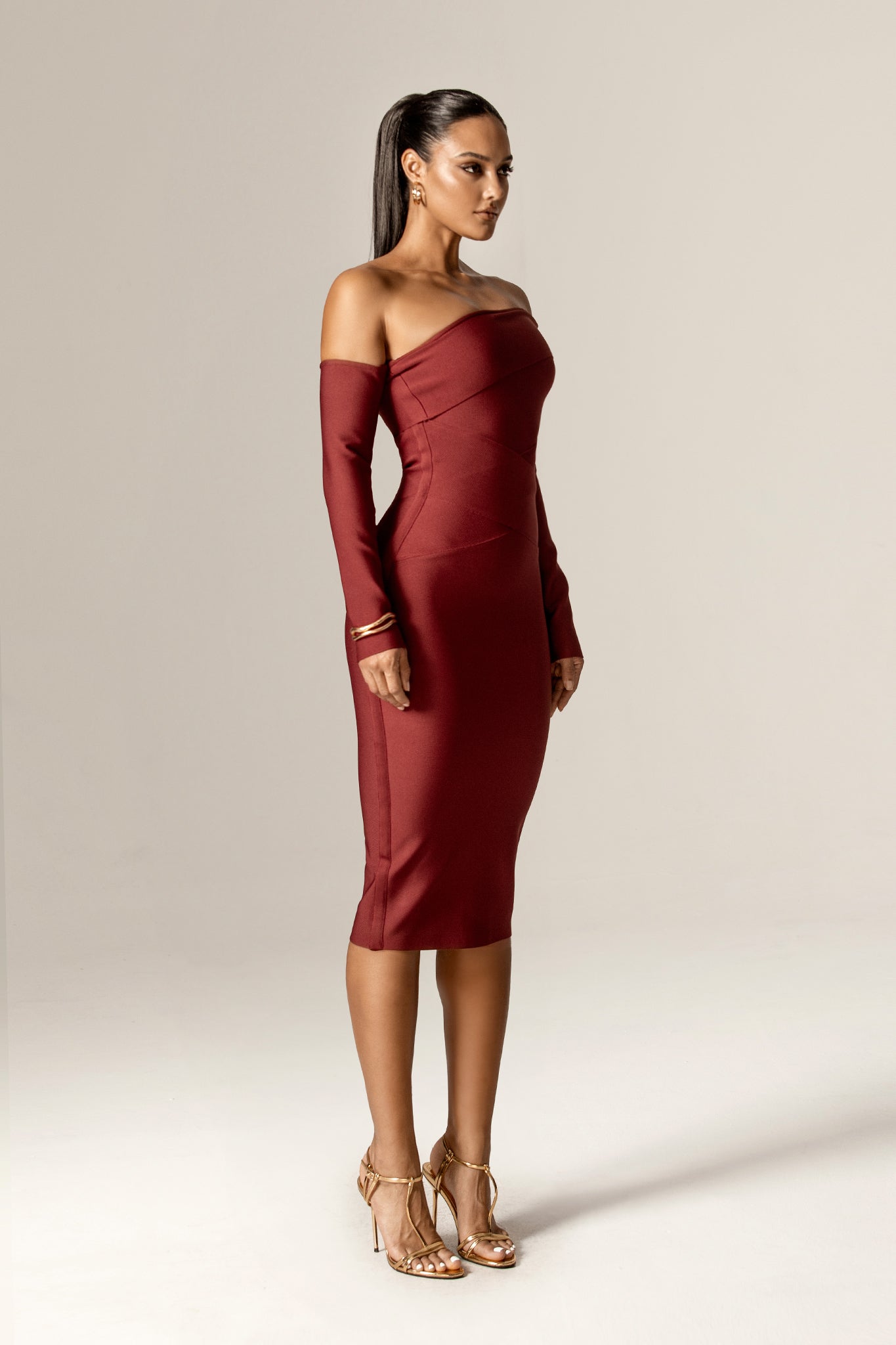 Shiva Off-Shoulder Bandage Midi Dress (Fire Brick)