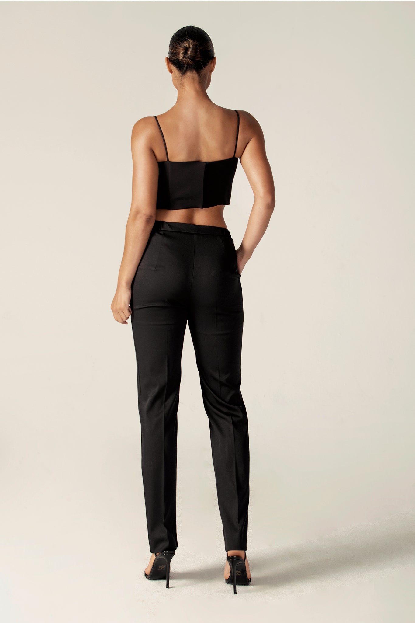 Carla Structure Crop Top (Black)