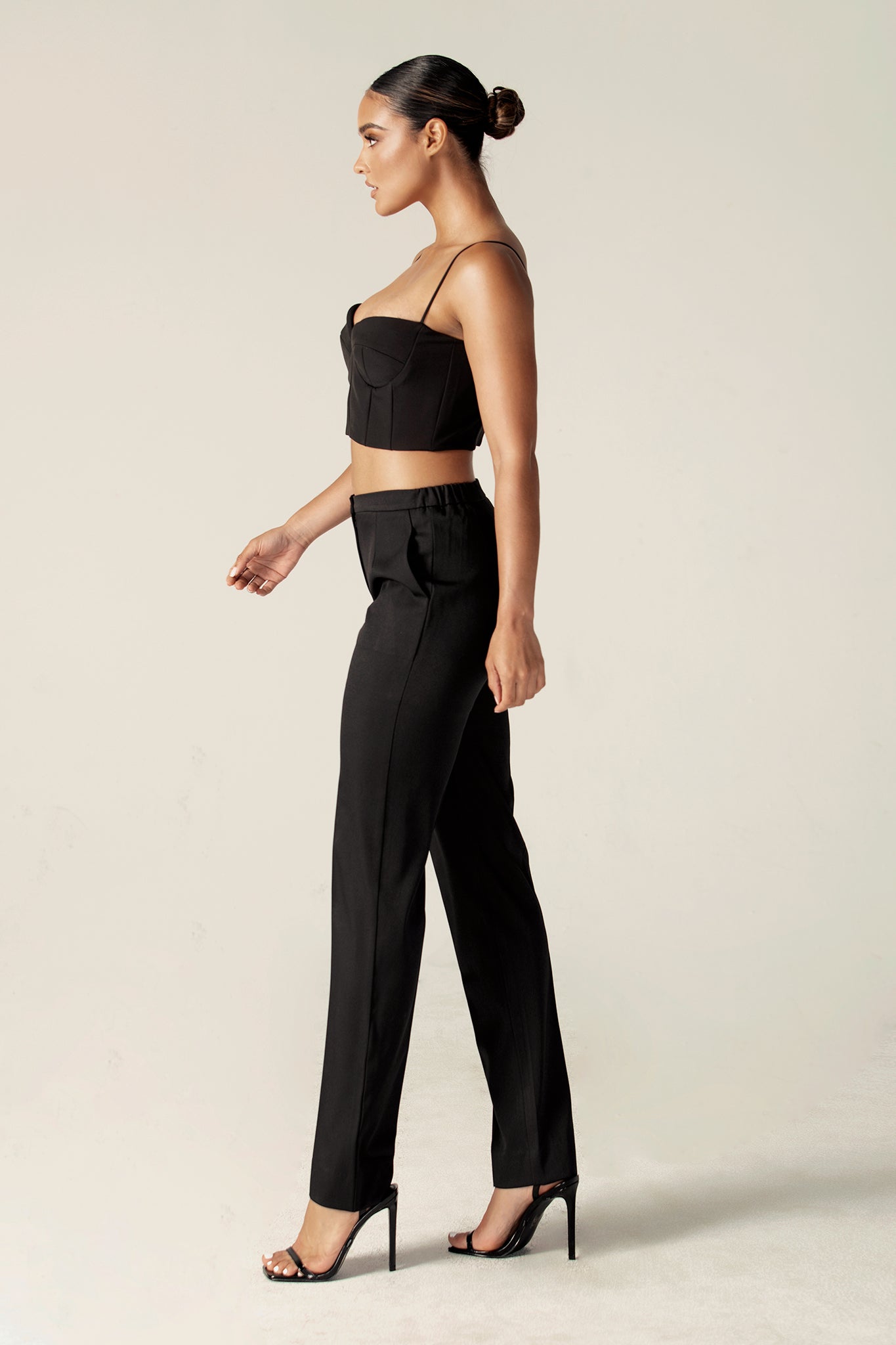 Cleo Tailored Straight Pants (Black)
