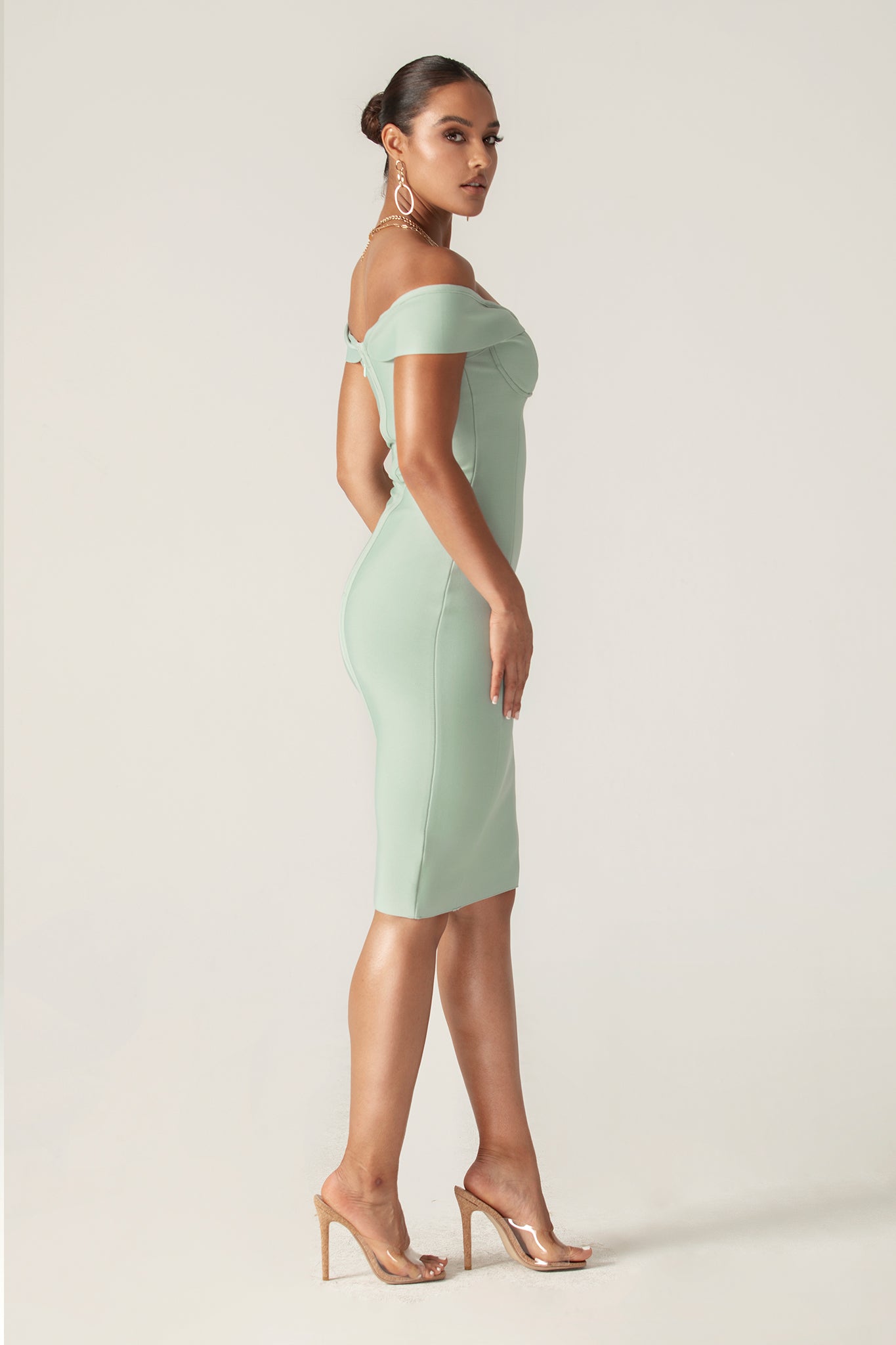 Jade Off-Shoulder Bandage Dress (Pistachio Green)