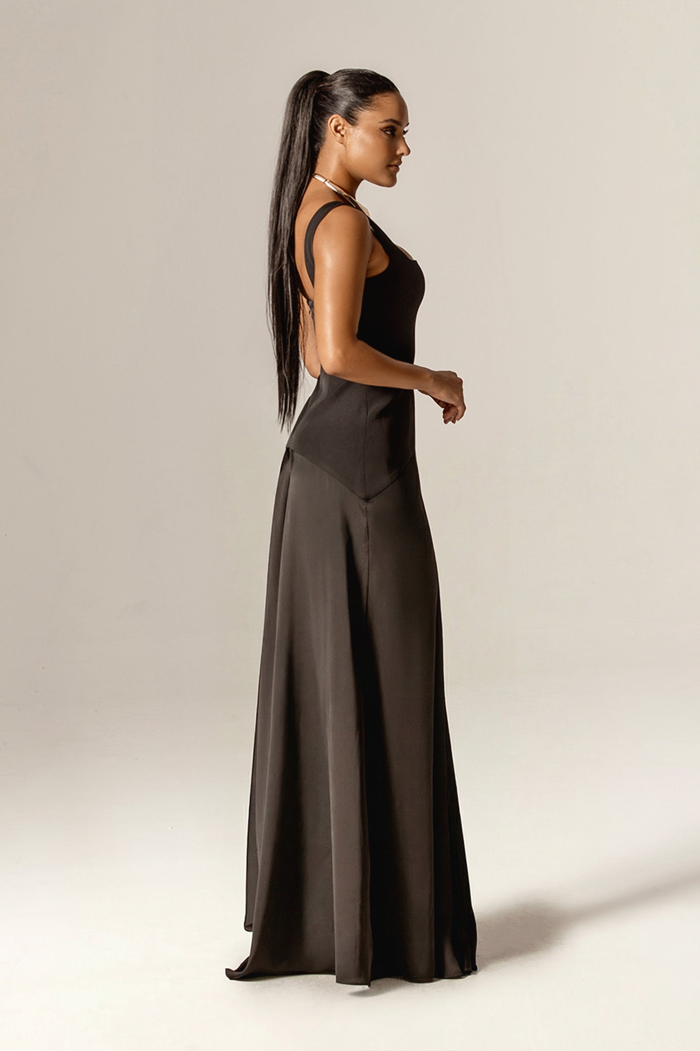 Beverly Square Neck Crepe Maxi Dress (Black)