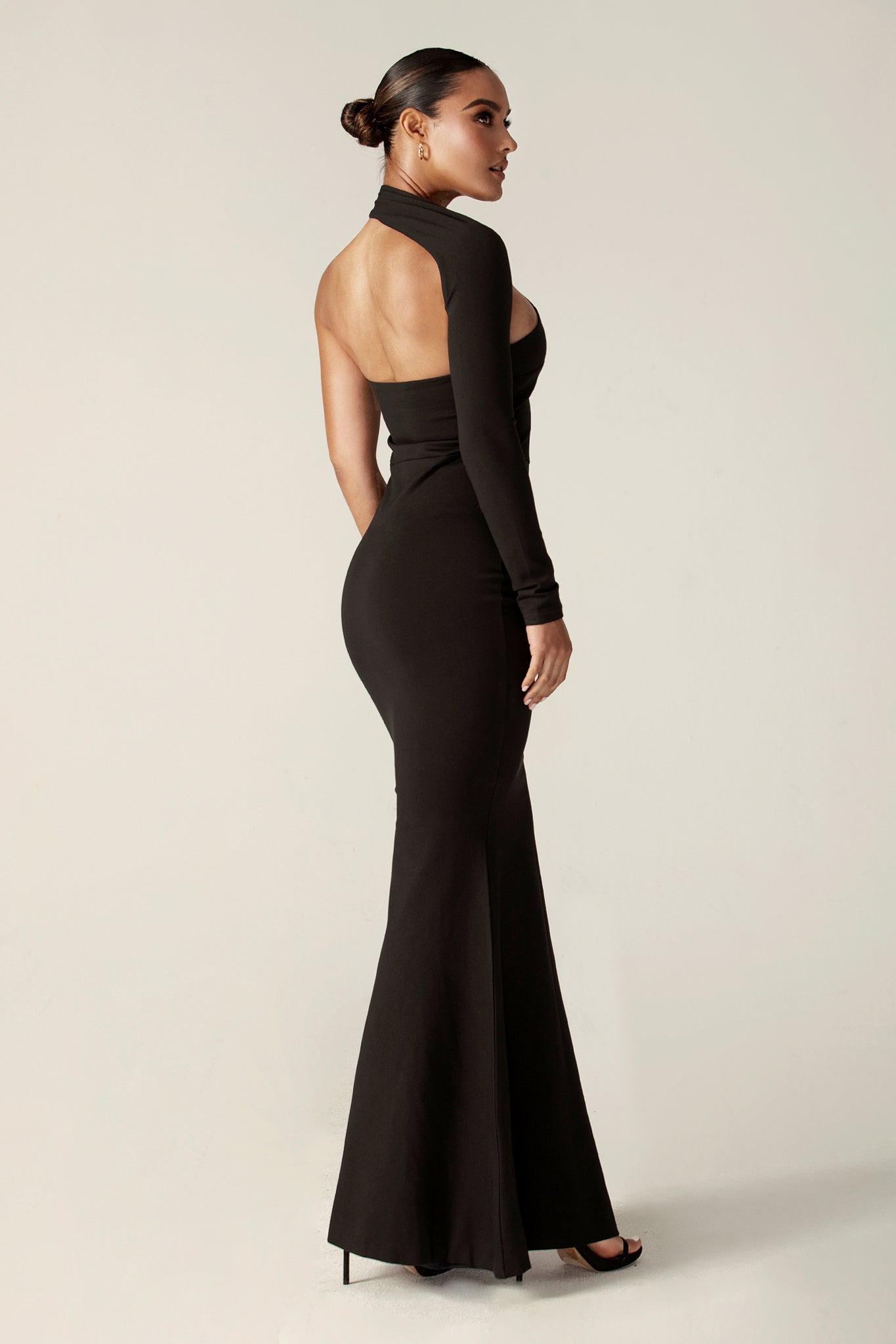Lilux One Shoulder Modern Maxi Dress (Black)