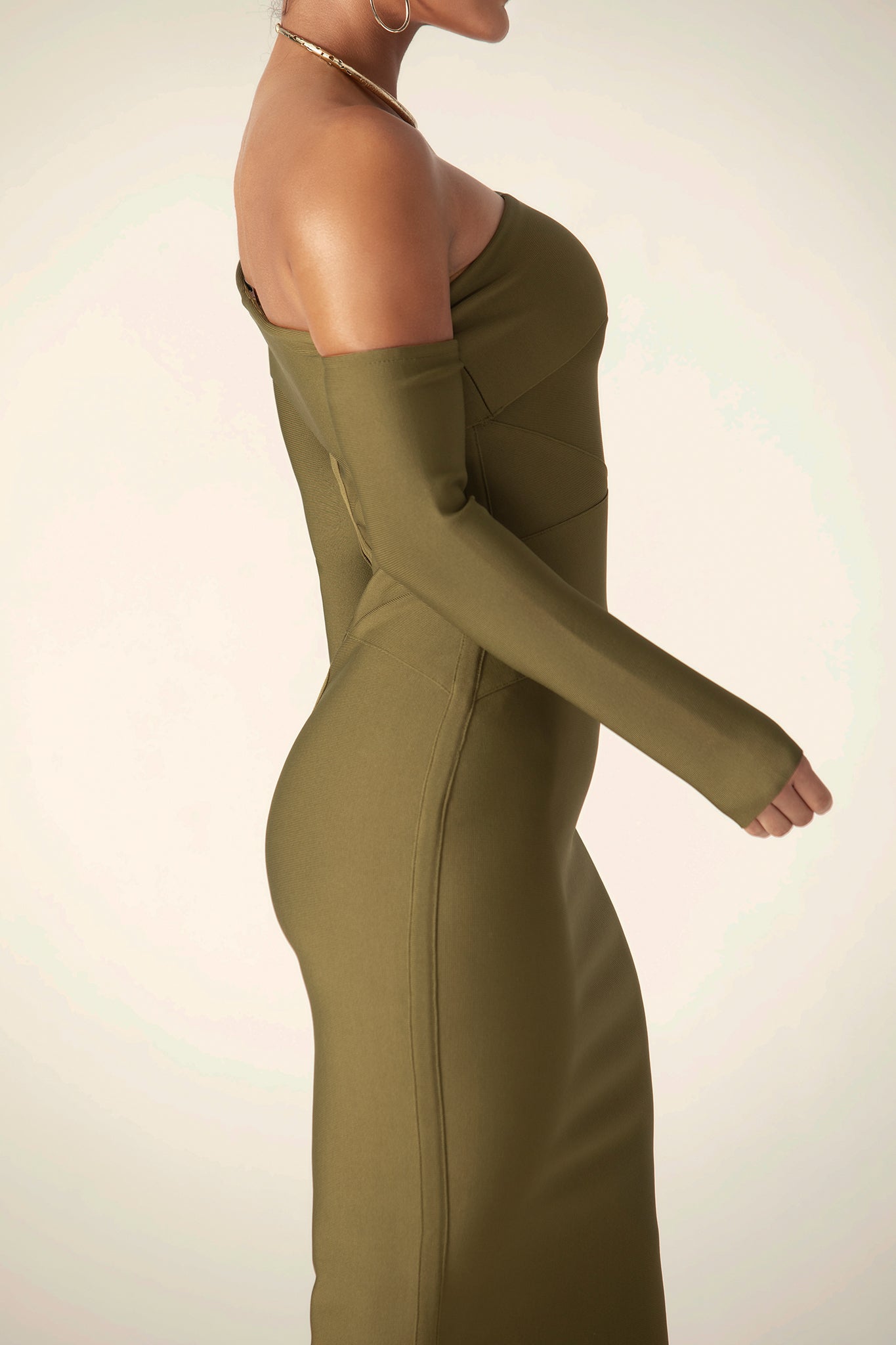 Shiva Off-Shoulder Bandage Midi Dress (Olive Green)