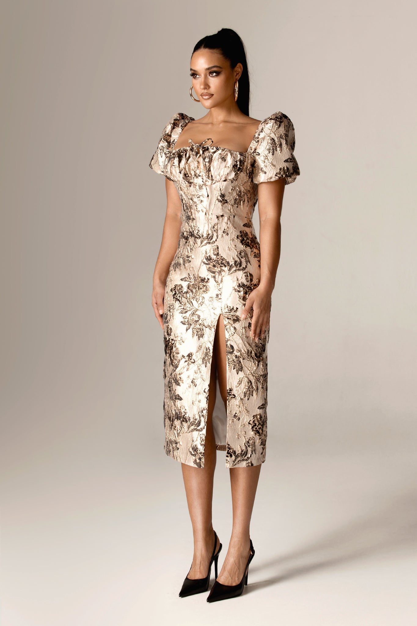Neddra Jacquard Midi Dress (Gold Floral)