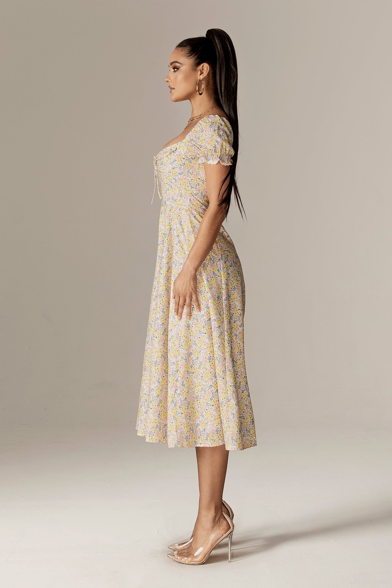 Kentra Sweetheart Puff Sleeves Midi Sundress (English Garden)