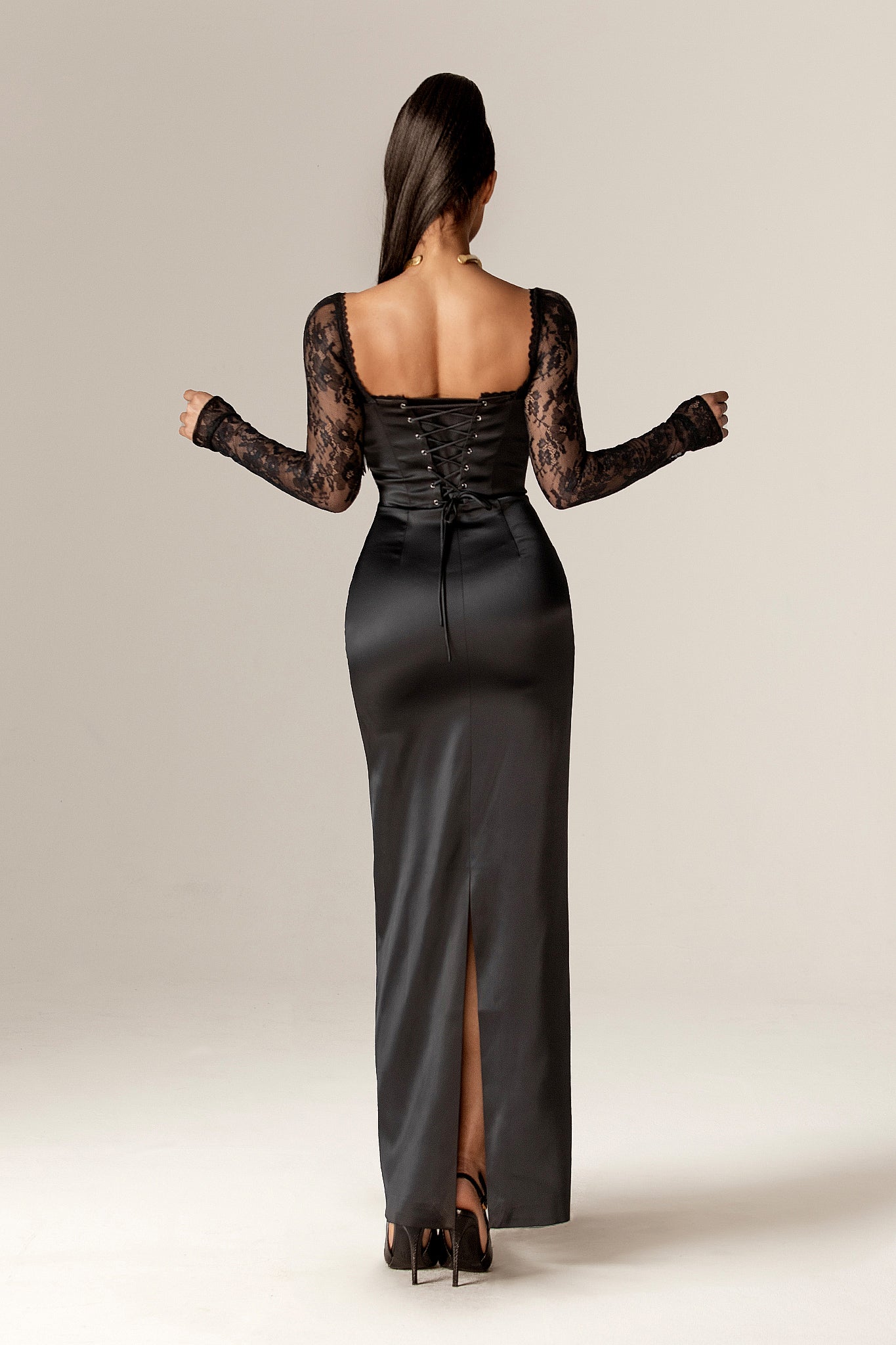 Dionne Sweetheart Corset Lace-Up Maxi Dress (Black)
